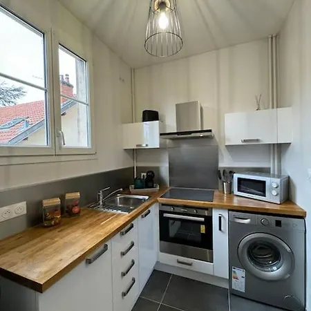 Apartment Constantine Suits 21 - 4 Personnes Centre Dijon