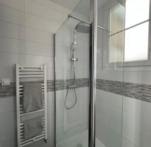 Constantine Suits 21 - 4 Personnes Centre